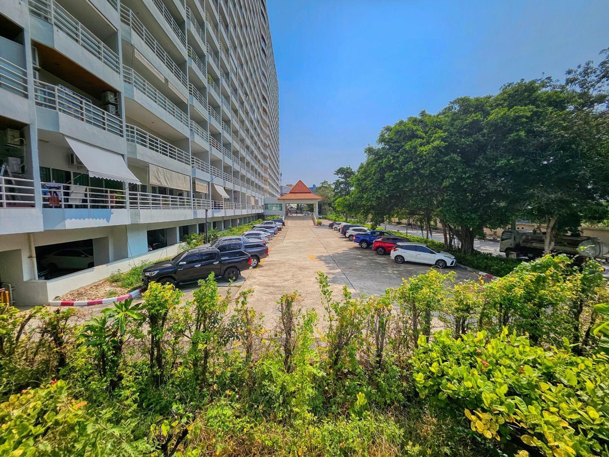View Talay 5 Jomtien Beachfront Pattaya Exterior foto